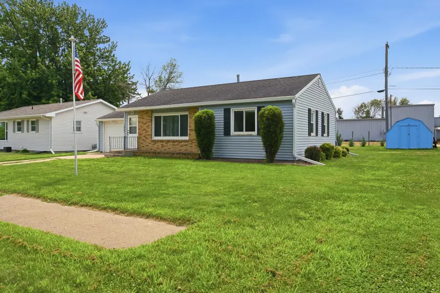 1027 Sioux Avenue, Fairmont, MN 56031 - #3