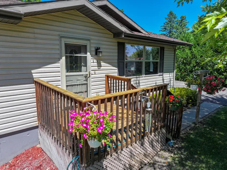 611 E Nestor Street, Osakis, MN 56360 - #3
