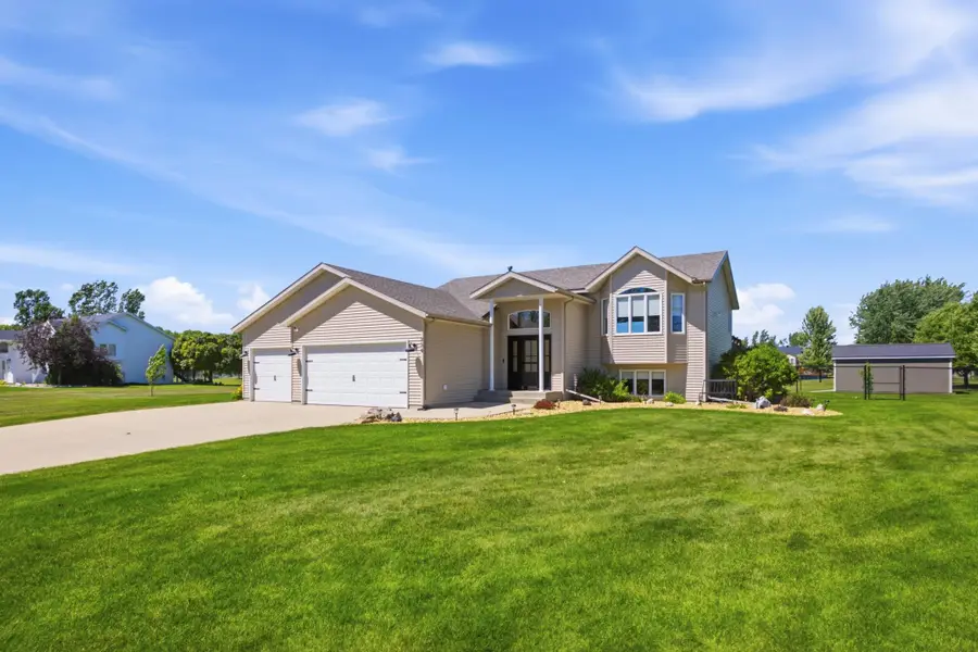 224 Chestnut Drive, Horace, ND 58047 - #2