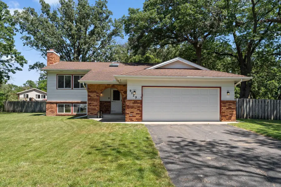 9529 Tyler Street Ne, Blaine, MN 55434 - #2