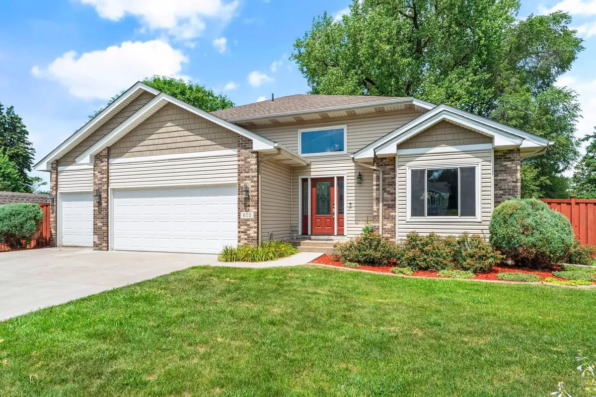 803 102nd Avenue Ne, Blaine, MN 55434 - #1