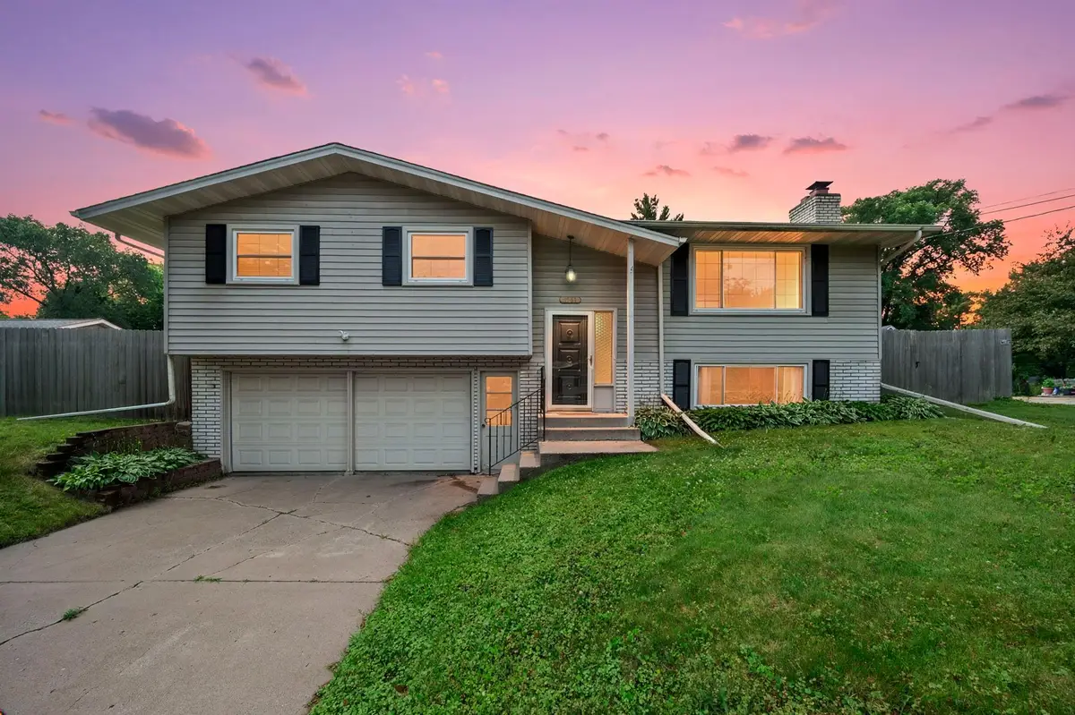 1561 15th Terrace Nw, New Brighton, MN 55112 - #1