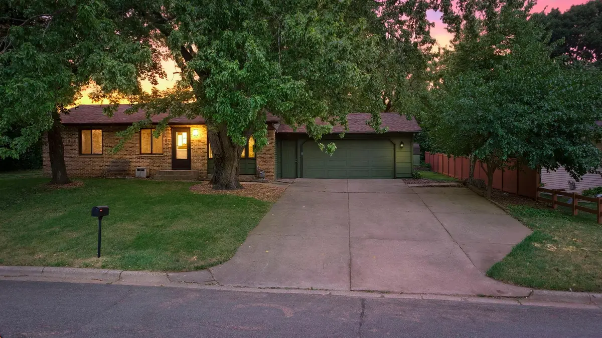 2865 Upper 79th Court E, Inver Grove Heights, MN 55076 - #1