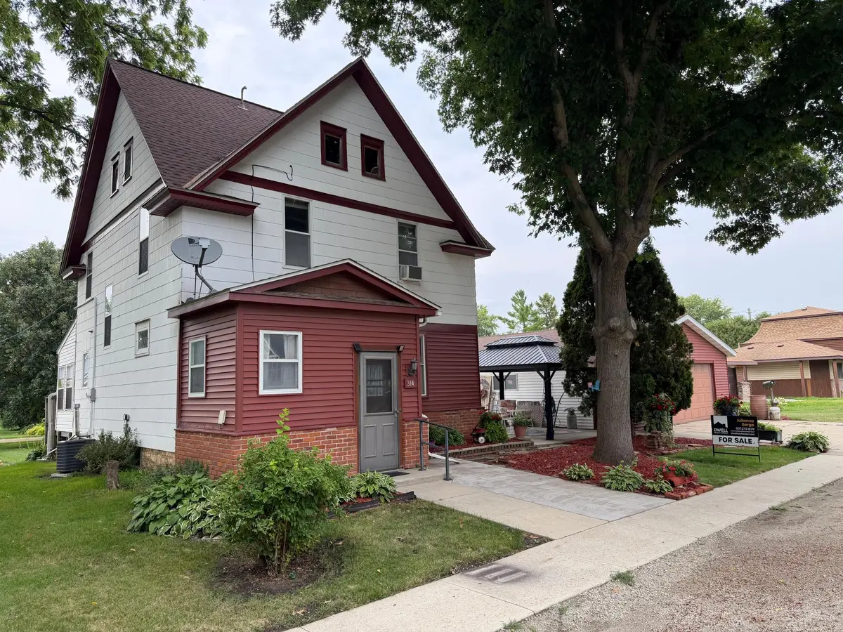314 Arnold Street, West Concord, MN 55985 - #1