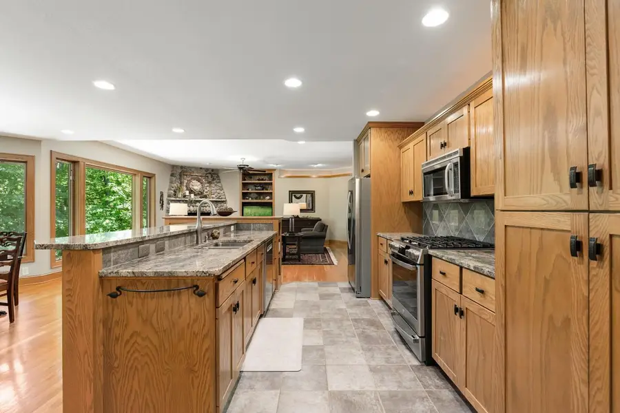 2934 Canyon Road, Chaska, MN 55318 - #3