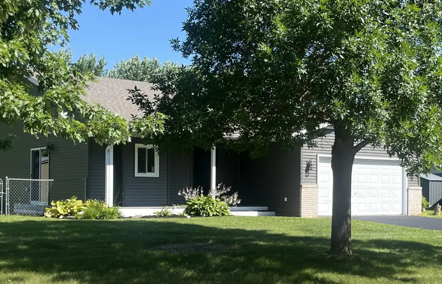 1300 Honeysuckle Lane Se, Cambridge, MN 55008 - #2