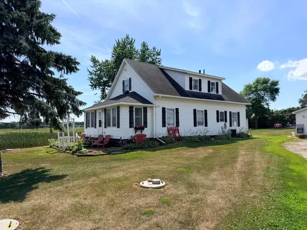 9711 Ireland Avenue Nw, Annandale, MN 55302