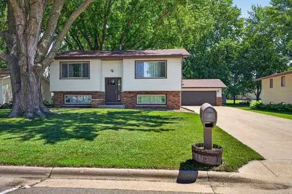 306 4th Avenue Ne, Kasson, MN 55944