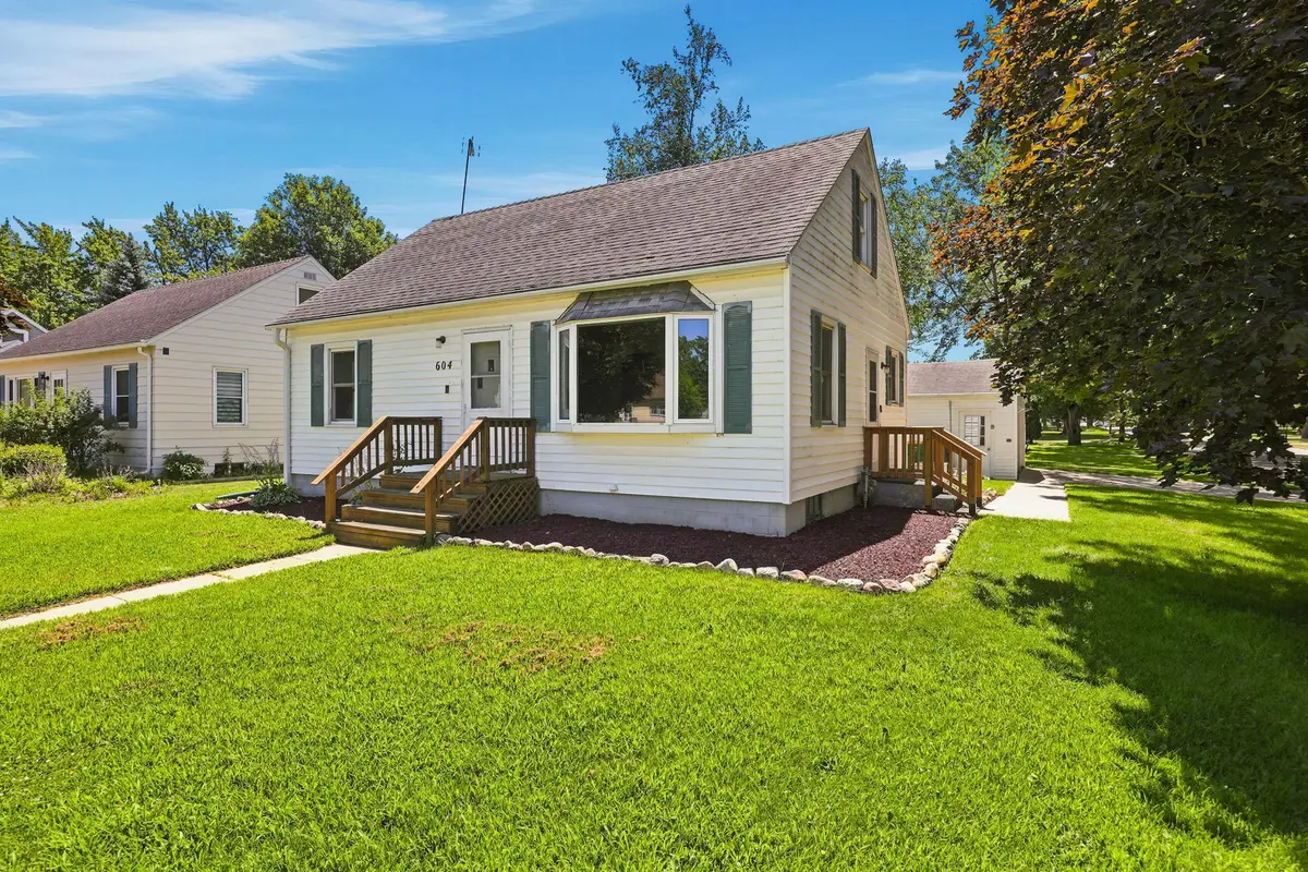 604 E 3rd Street, Litchfield, MN 55355 - #1