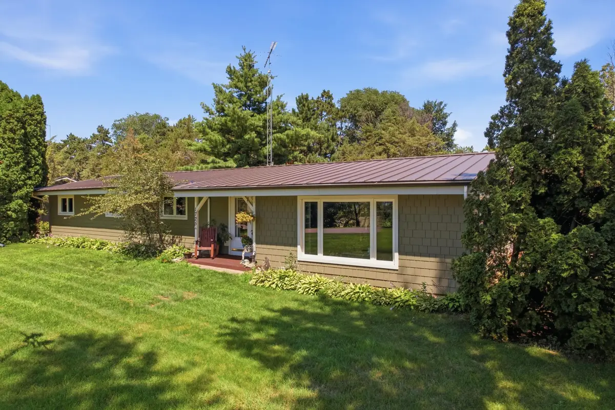 1725 N River Road, Buffalo City, WI 54622 - #1