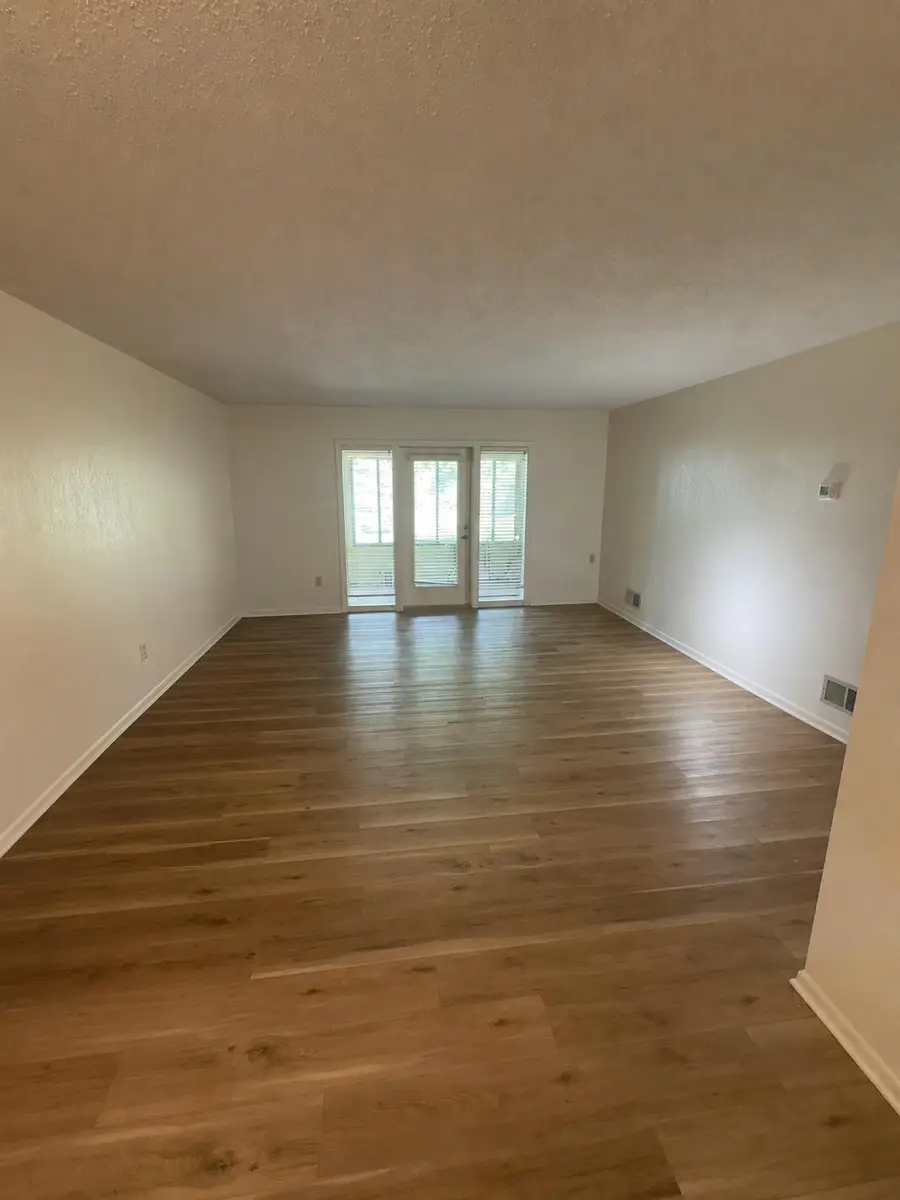 909 Luther Place #102, Albert Lea, MN 56007 - #2