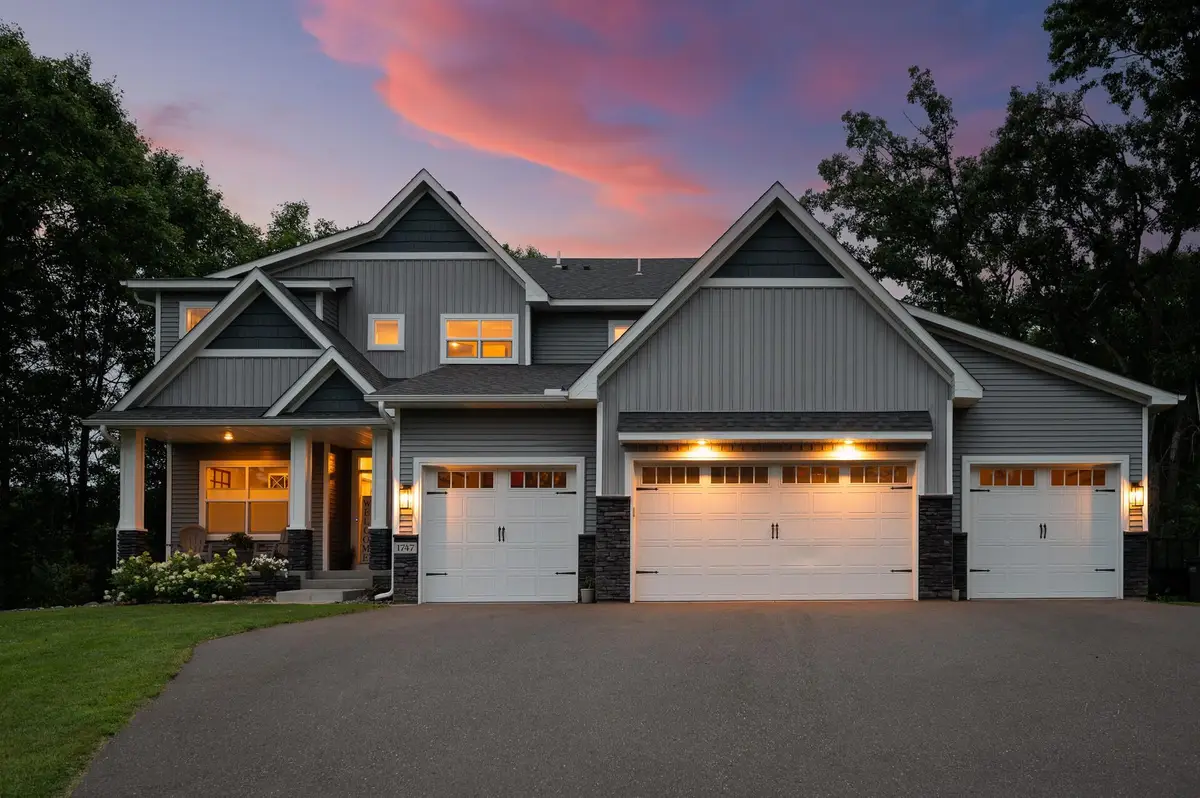 1747 198th Street Nw, Oak Grove, MN 55011 - #1