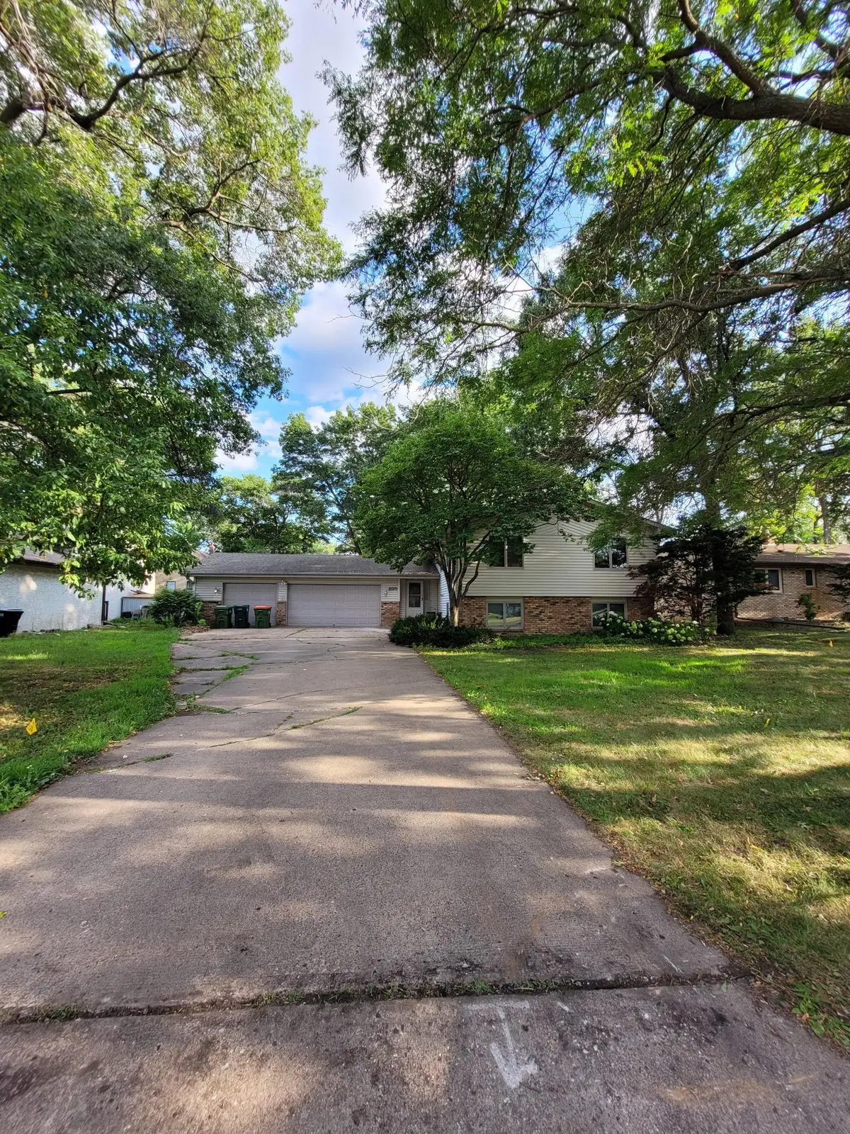 820 86th Lane Nw, Coon Rapids, MN 55433 - #1