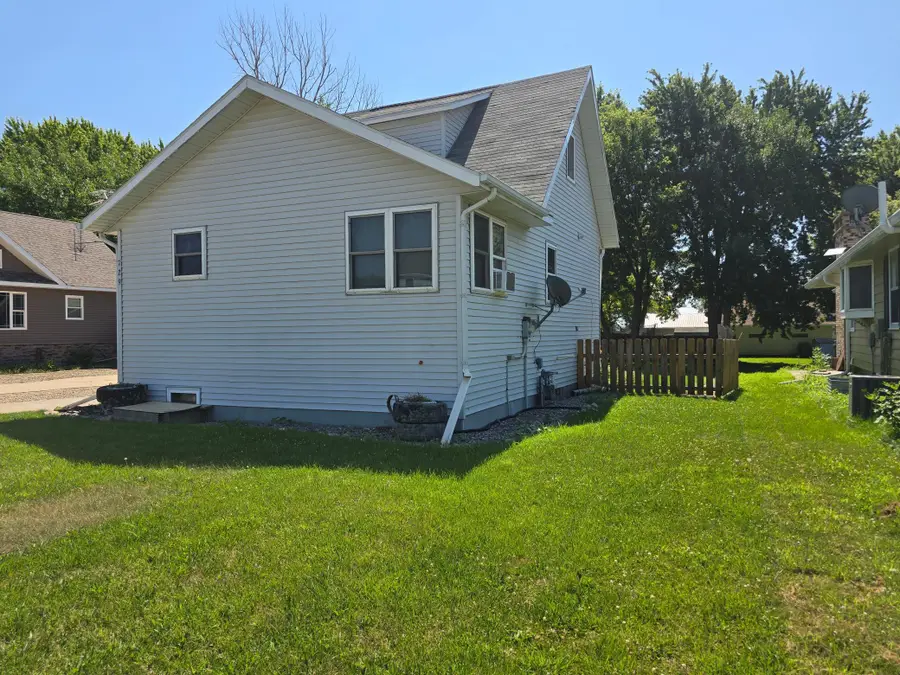 729 4th Avenue, Brewster, MN 56119 - #3