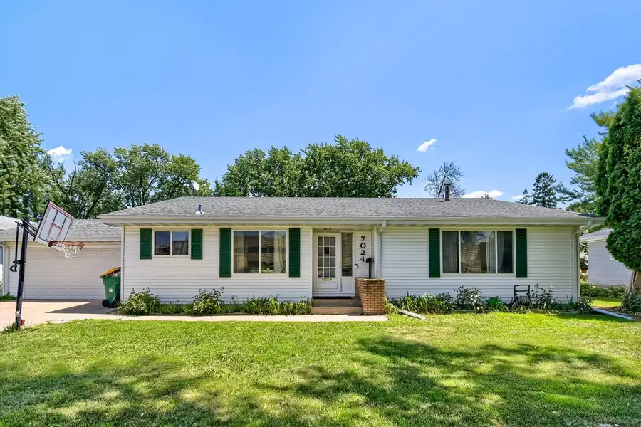 7024 Halifax Avenue N, Brooklyn Center, MN 55429 - #2