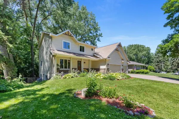 16451 Kenosha Avenue, Lakeville, MN 55044