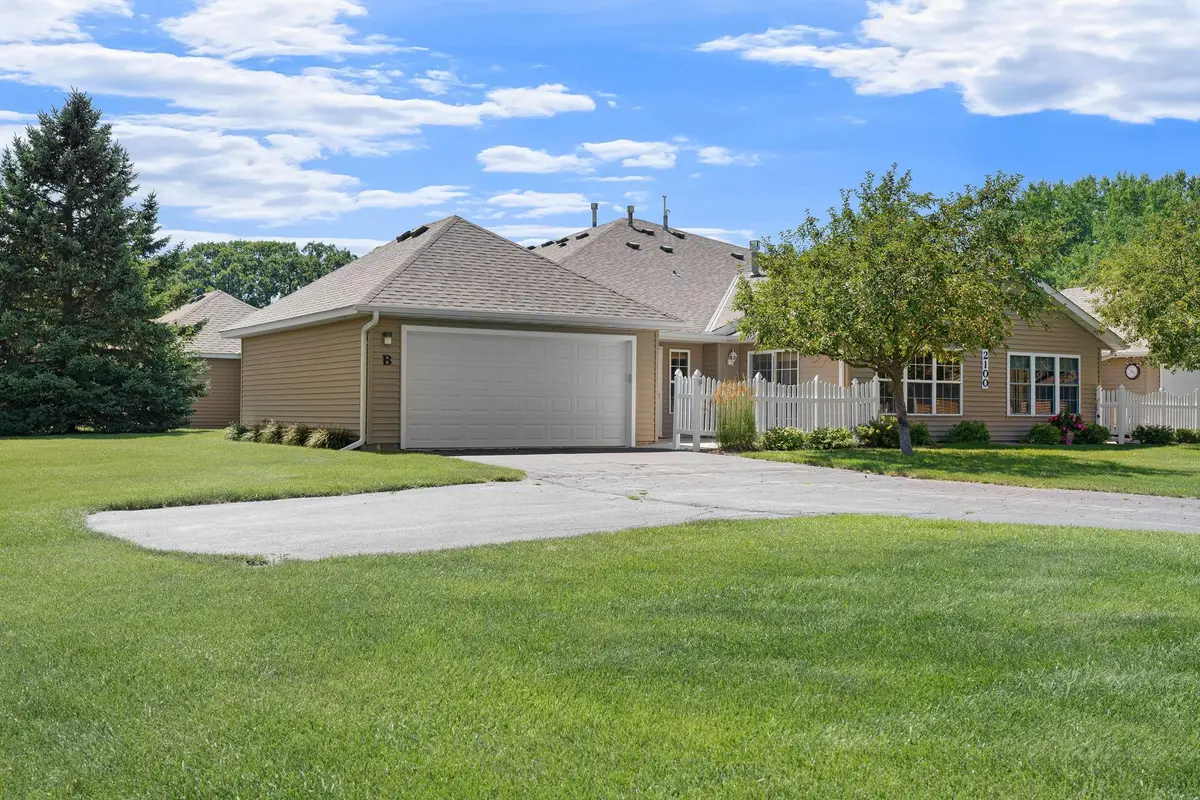 2100 Oak Tree Lane #B, Austin, MN 55912 - #1