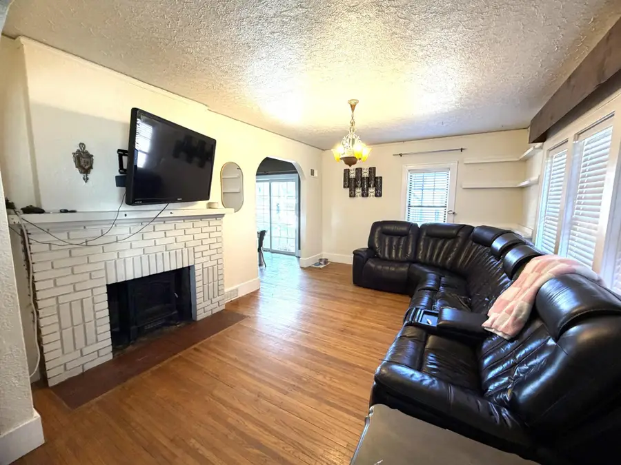 207 S Johnson Avenue, Fosston, MN 56542 - #3
