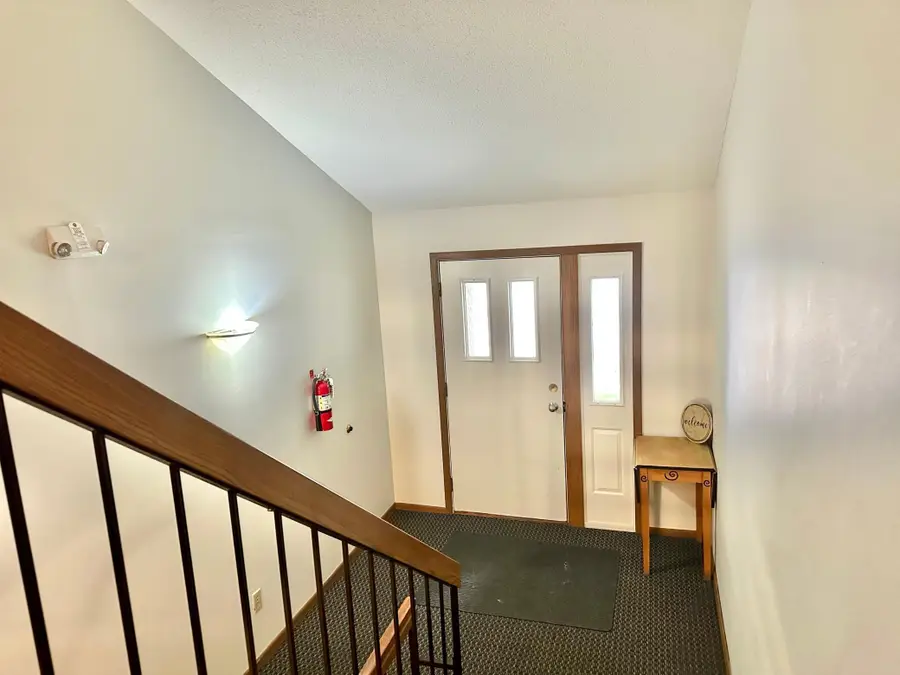 18462 Creeks Bend Drive, Minnetonka, MN 55345 - #3