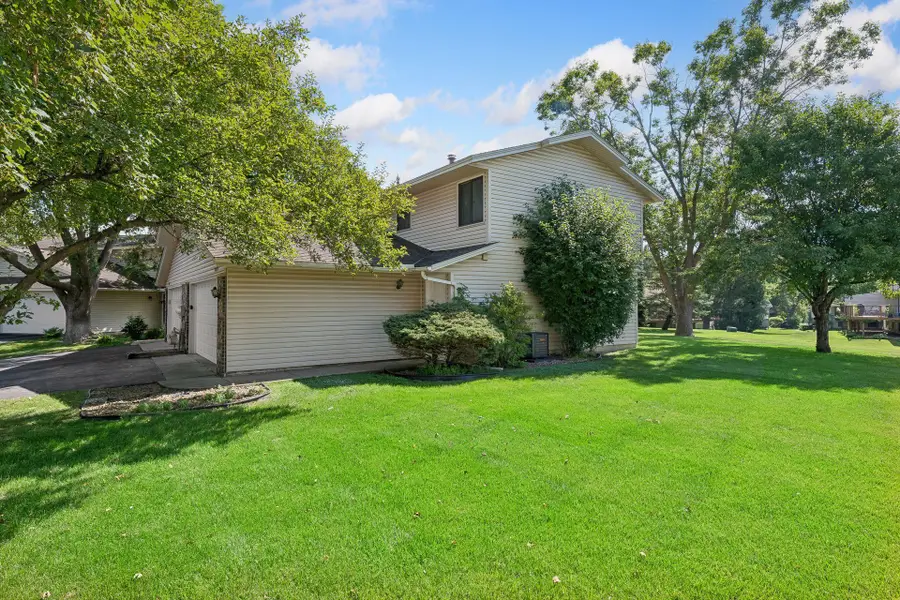 8515 W 97th Street Circle, Bloomington, MN 55438 - #2