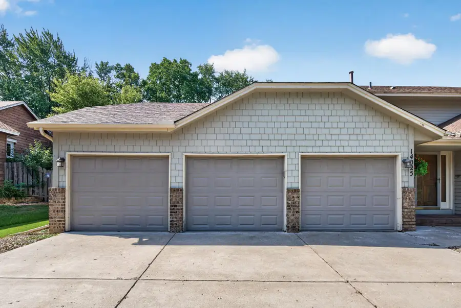 14025 87th Avenue N, Maple Grove, MN 55369 - #2