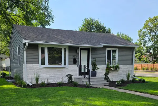 8200 Clinton Avenue S, Bloomington, MN 55420