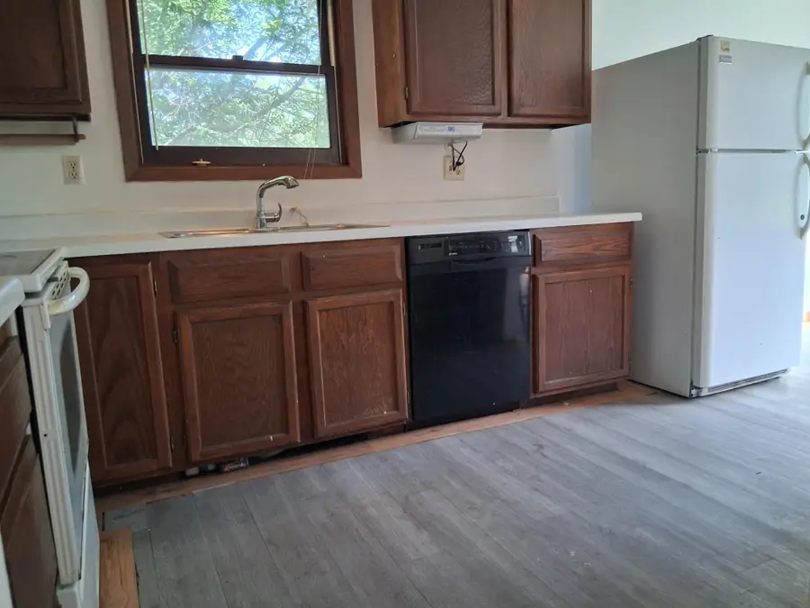 506 W Stanton Avenue, Fergus Falls, MN 56537 - #3