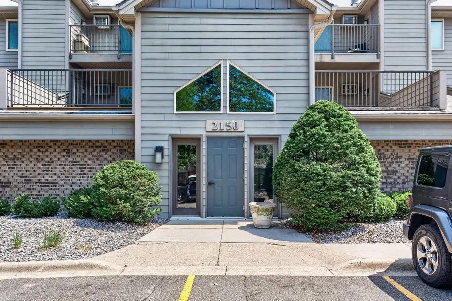 2150 Ridge Drive #36, Saint Louis Park, MN 55416 - #2