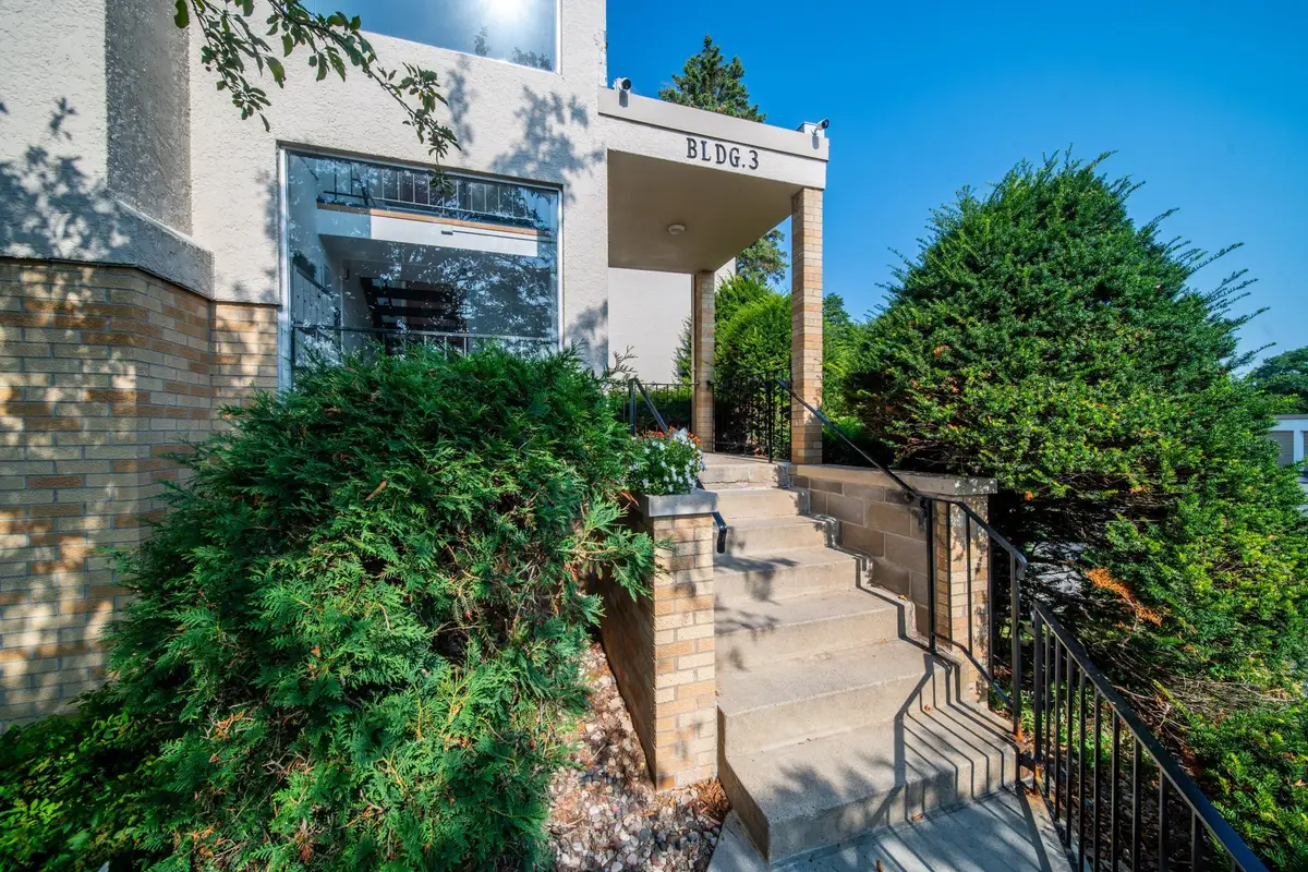 358 Elton Hills Drive Nw #32, Rochester, MN 55901 - #1