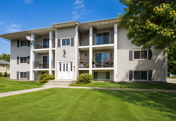 1811 Greenfield Lane Sw #12, Rochester, MN 55902
