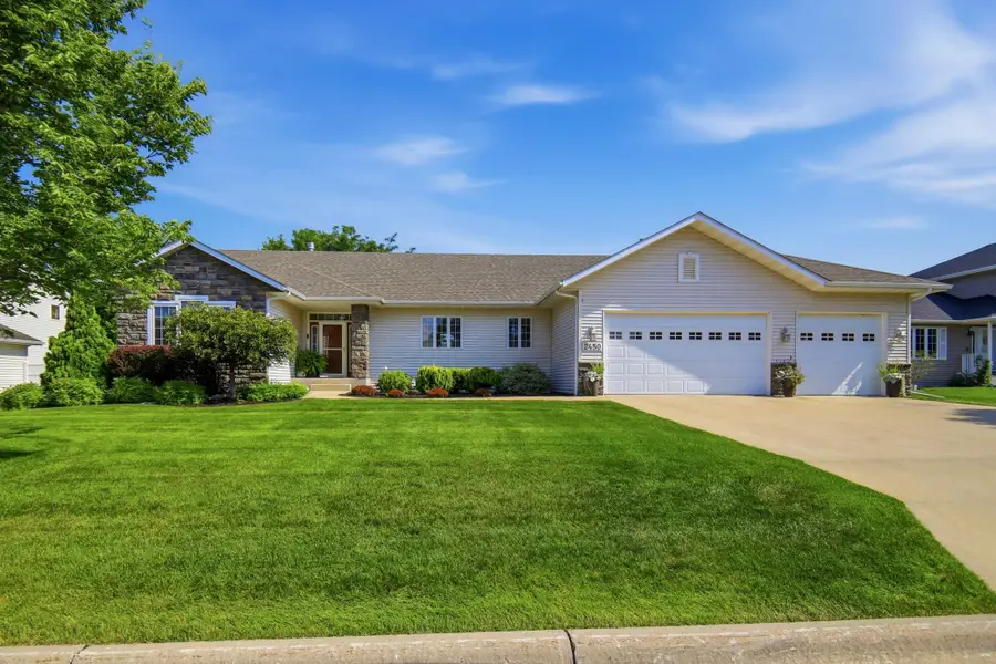 2450 Mossy Creek Drive Ne, Owatonna, MN 55060 - #2