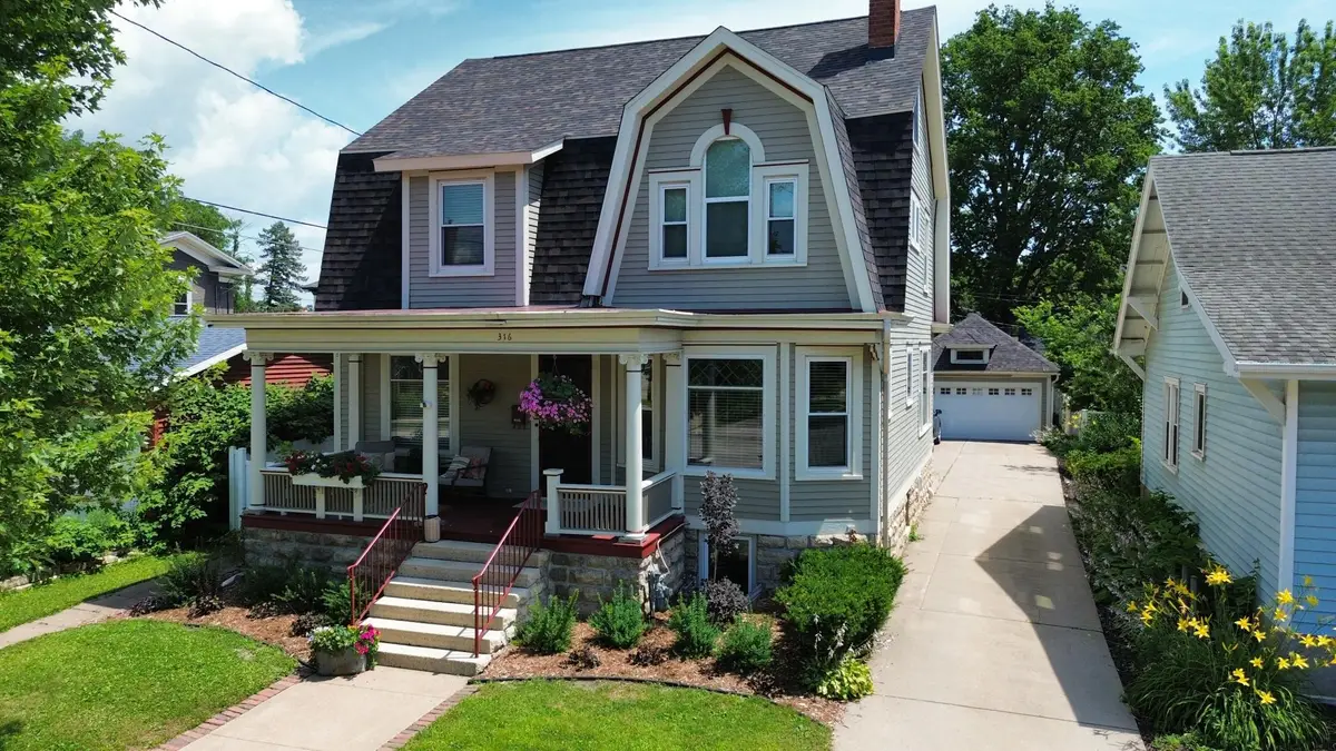 316 Franklin Street, Winona, MN 55987 - #1