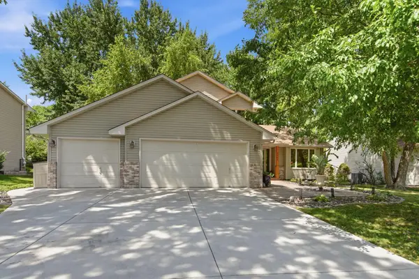 5604 Lone Oak Drive, Savage, MN 55378