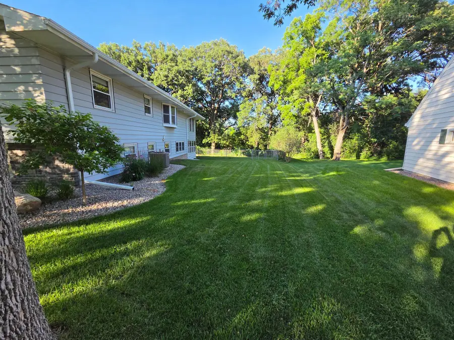 411 Ridge Road, Albert Lea, MN 56007 - #2