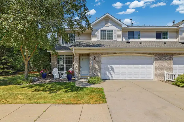 10100 Bridgehill Terrace, Eden Prairie, MN 55347