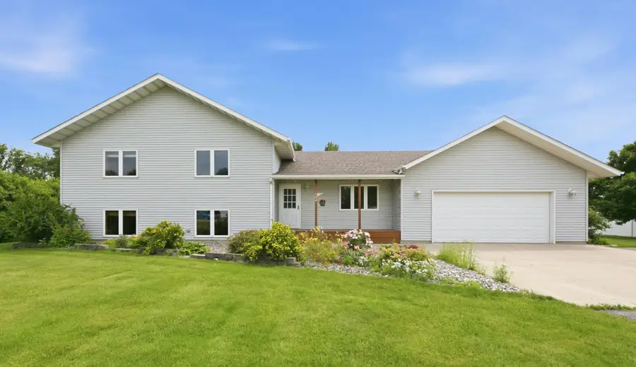 104 Golden Spike Road, West Fargo, ND 58078 - #2