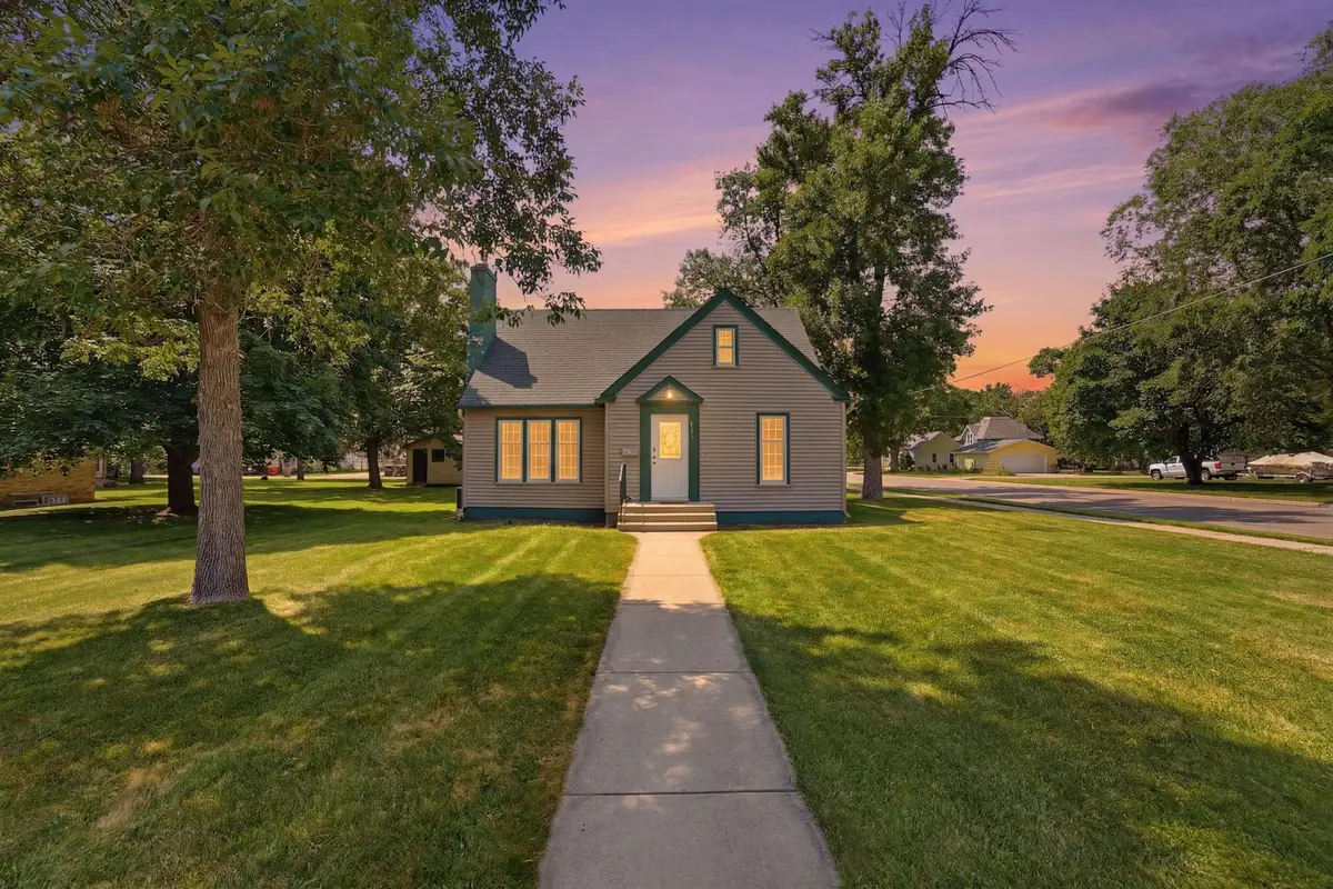 1002 Cedar Street, Alexandria, MN 56308 - #1