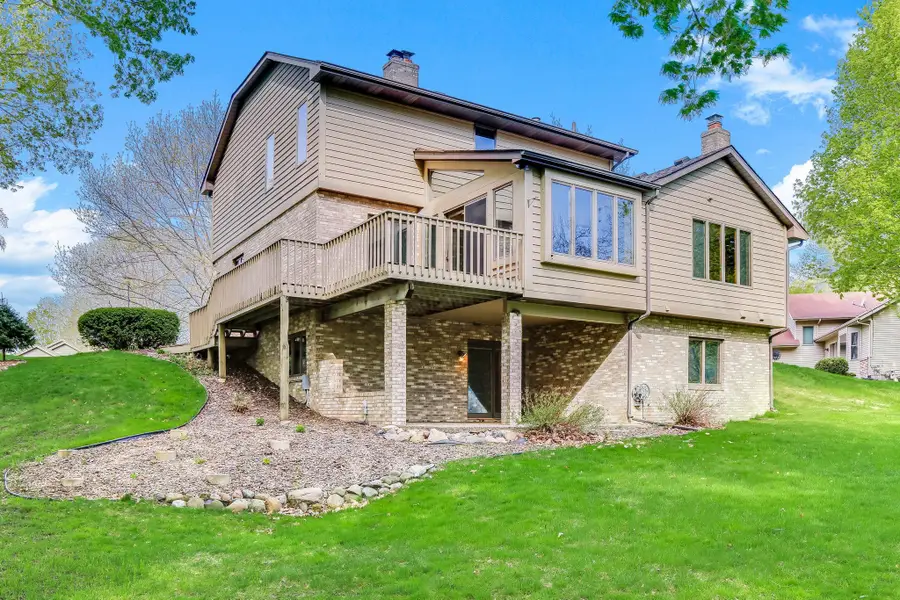 2133 Trumble Court, Chaska, MN 55318 - #2