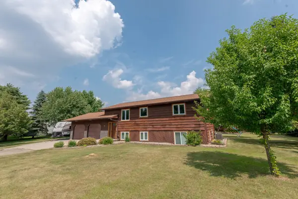 512 Pinetree Drive, Perham, MN 56573