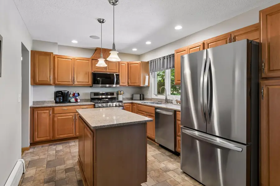 2006 River Hills Drive, Burnsville, MN 55337 - #2