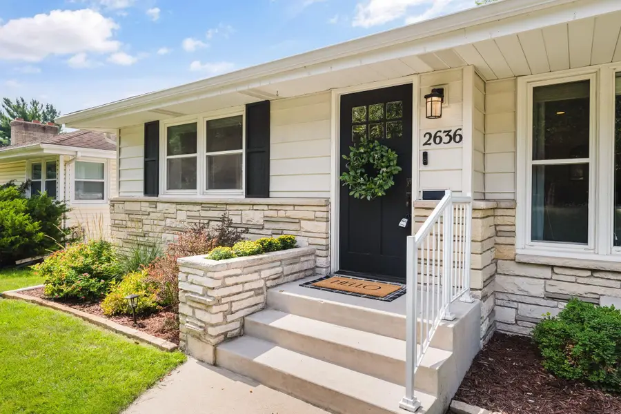 2636 Yosemite Avenue S, Saint Louis Park, MN 55416 - #2