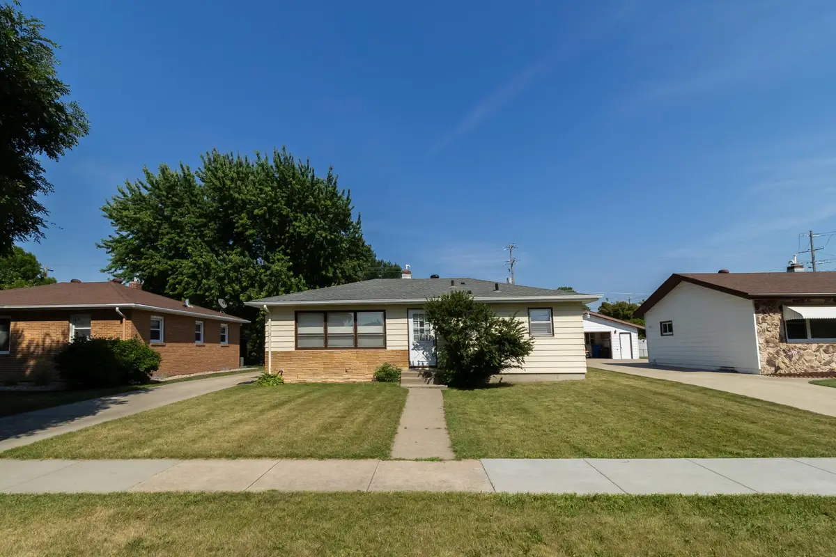 1618 17th Street S, Fargo, ND 58103 - #1