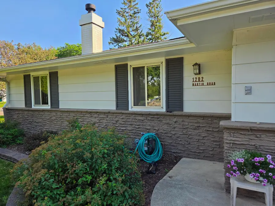 1202 Martin Road, Albert Lea, MN 56007 - #2