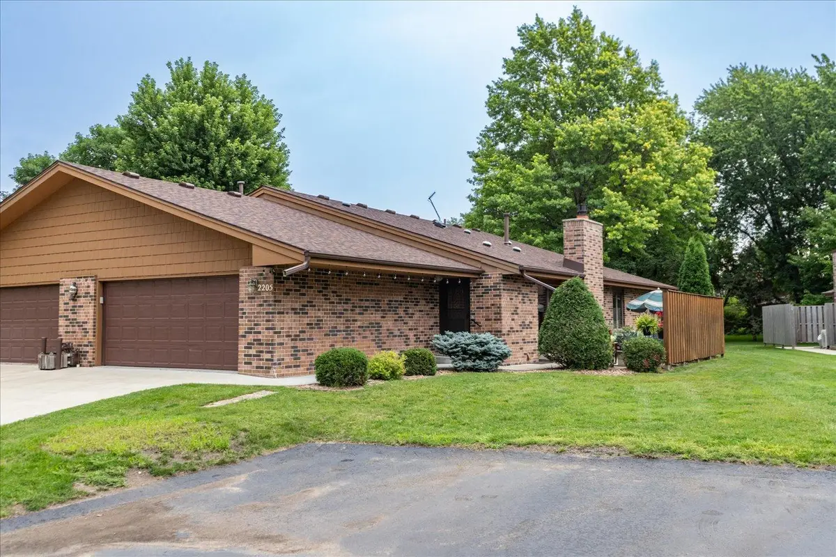 2205 Baihly Court Sw, Rochester, MN 55902 - #1
