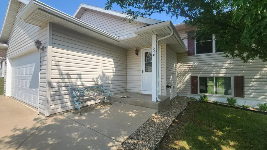 5701 51st Street Nw, Rochester, MN 55901 - #3