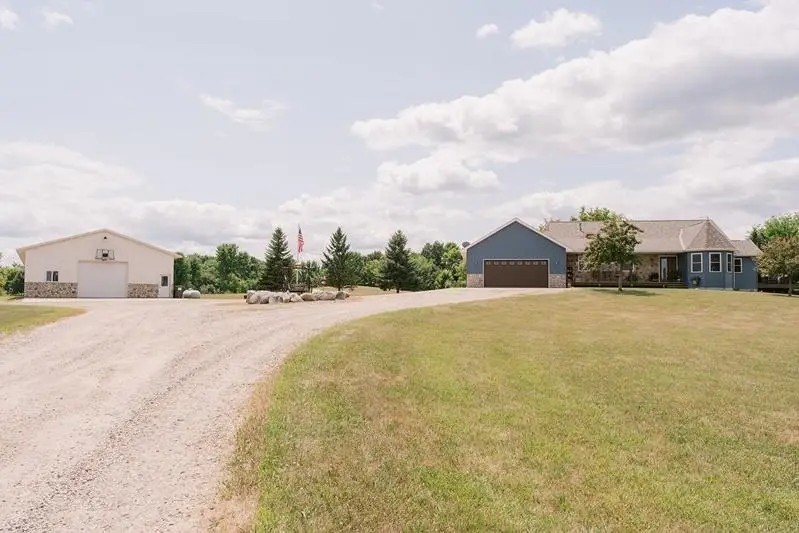 9199 50th Street Nw, Annandale, MN 55302 - #1