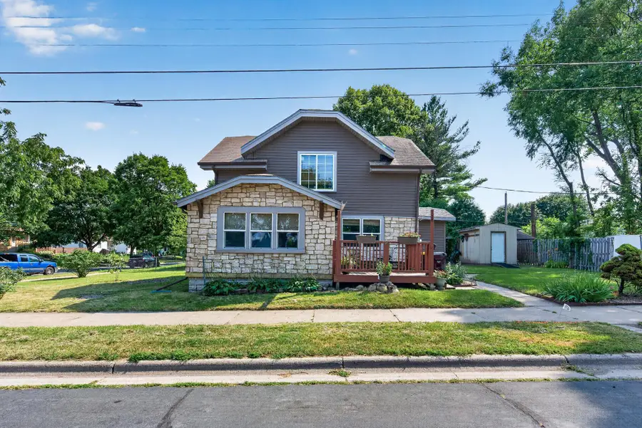 158 Moreland Avenue E, West Saint Paul, MN 55118 - #3