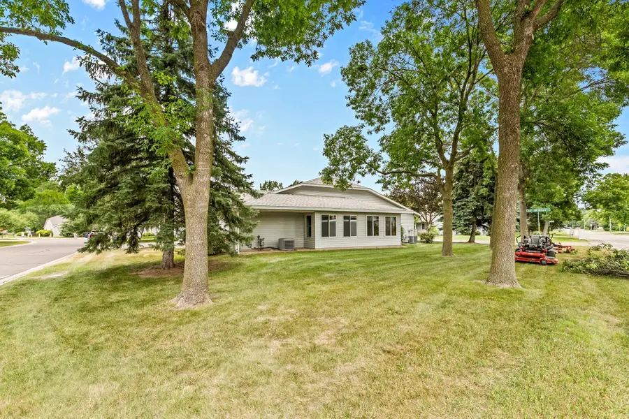 659 Belland Avenue, Vadnais Heights, MN 55127 - #3