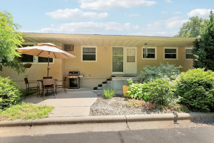 11335 12th Avenue N #3, Plymouth, MN 55441 - #2