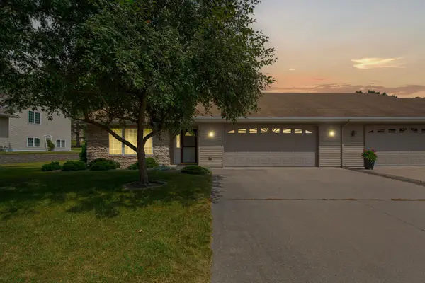305 Tischler Avenue Se, Faribault, MN 55021